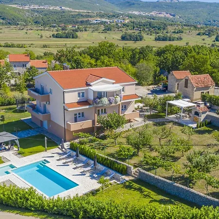 Prunus-luxurious Holiday With A Private Pool *