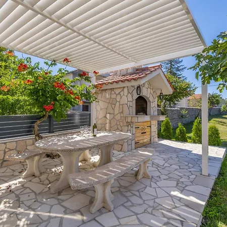 Prunus-luxurious Holiday With A Private Pool